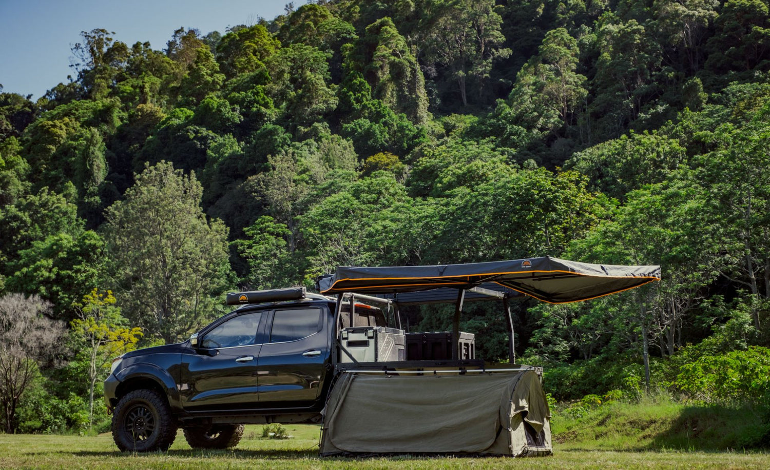 270 FREE-STANDING AWNING left (FEBRUARY)