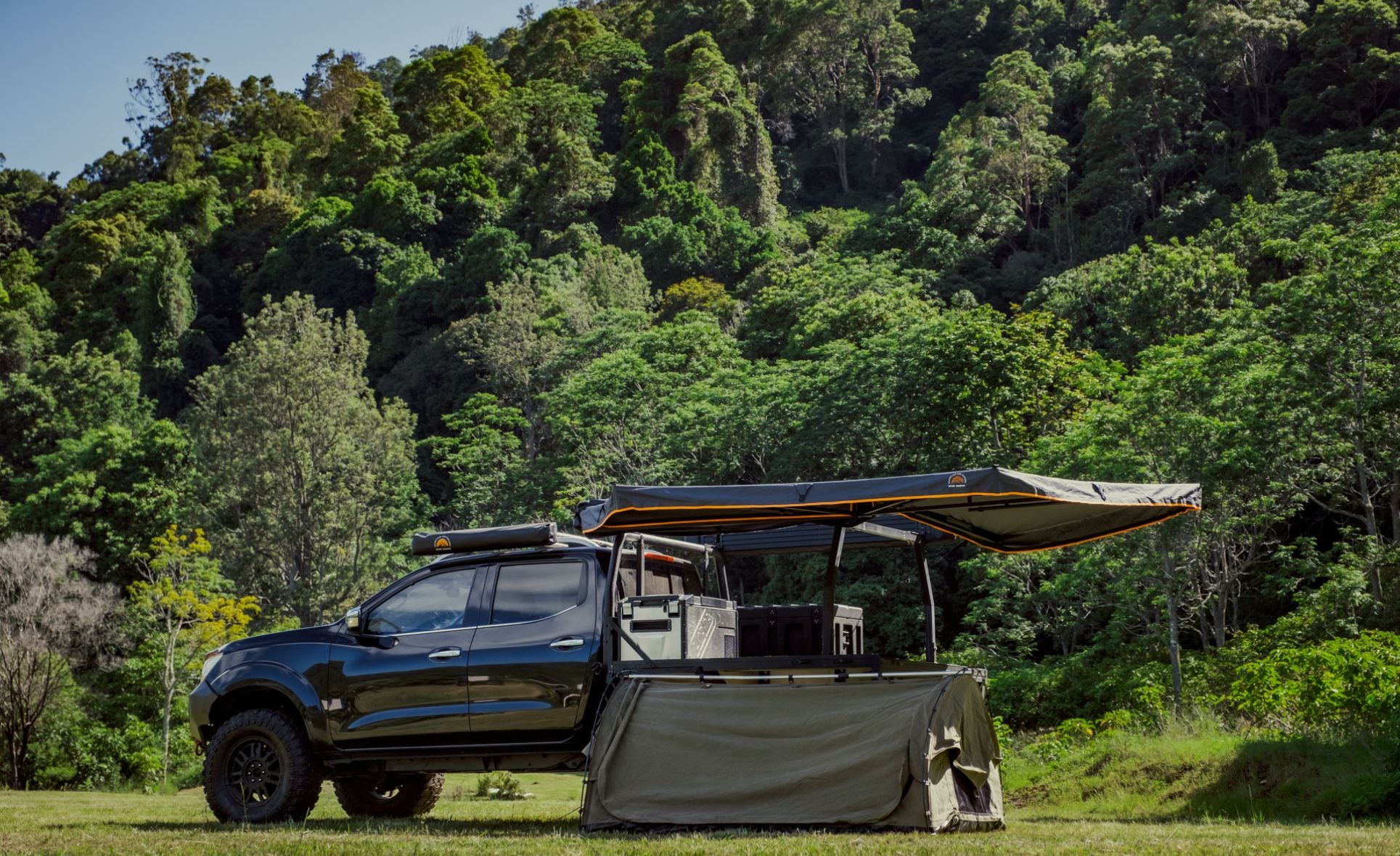 270 FREE-STANDING AWNING left (FEBRUARY)