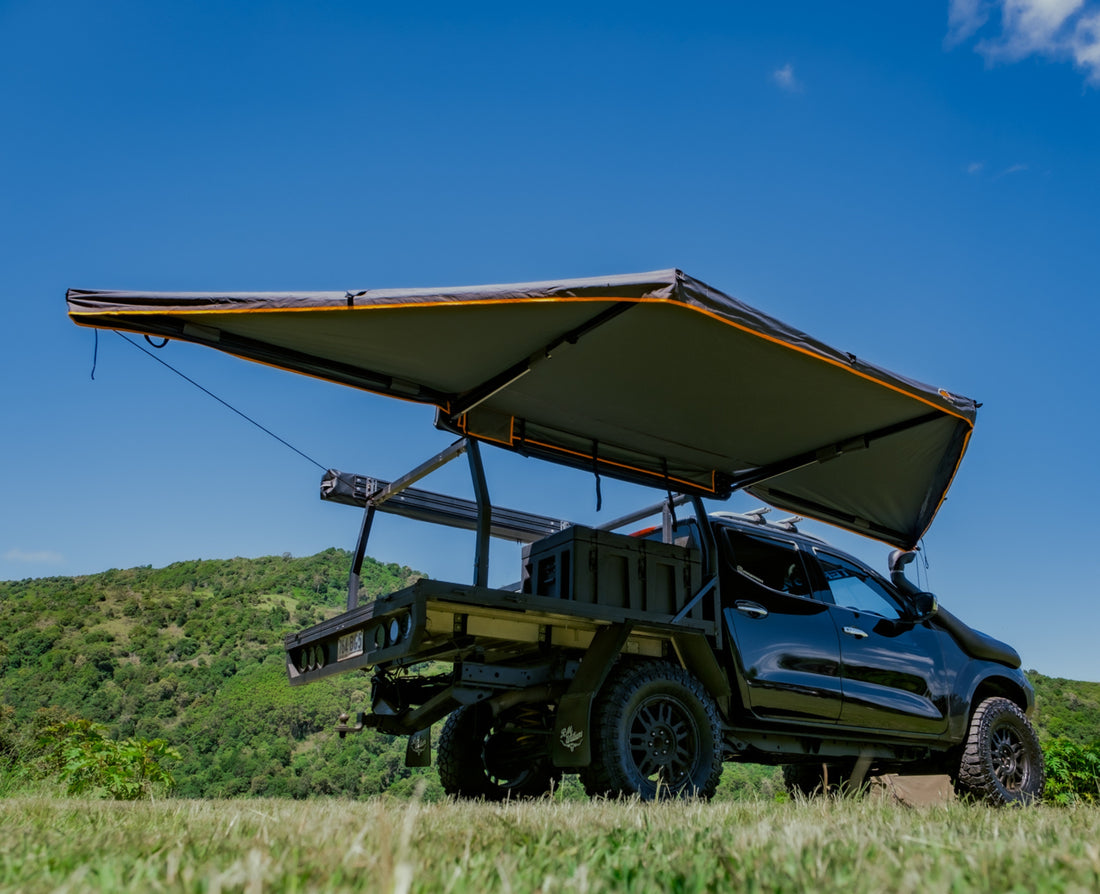 180 FREE-STANDING AWNING left (FEBRUARY)
